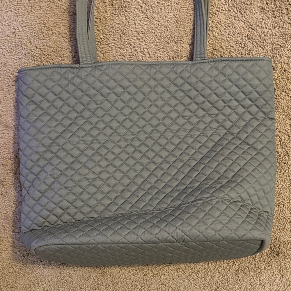 NWOT Gray Quilted Vera Bradley Disney Tote Bag - Picture 5 of 7